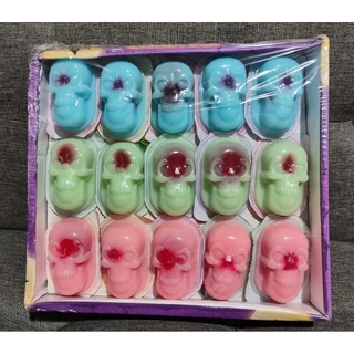 มีขายส่ง 12 แพ็คขึ้นไป เยลลี่ หัวกะโหลก 1 แพ็คมี 30 ชิ้น แบ่งขาย 5 บาท