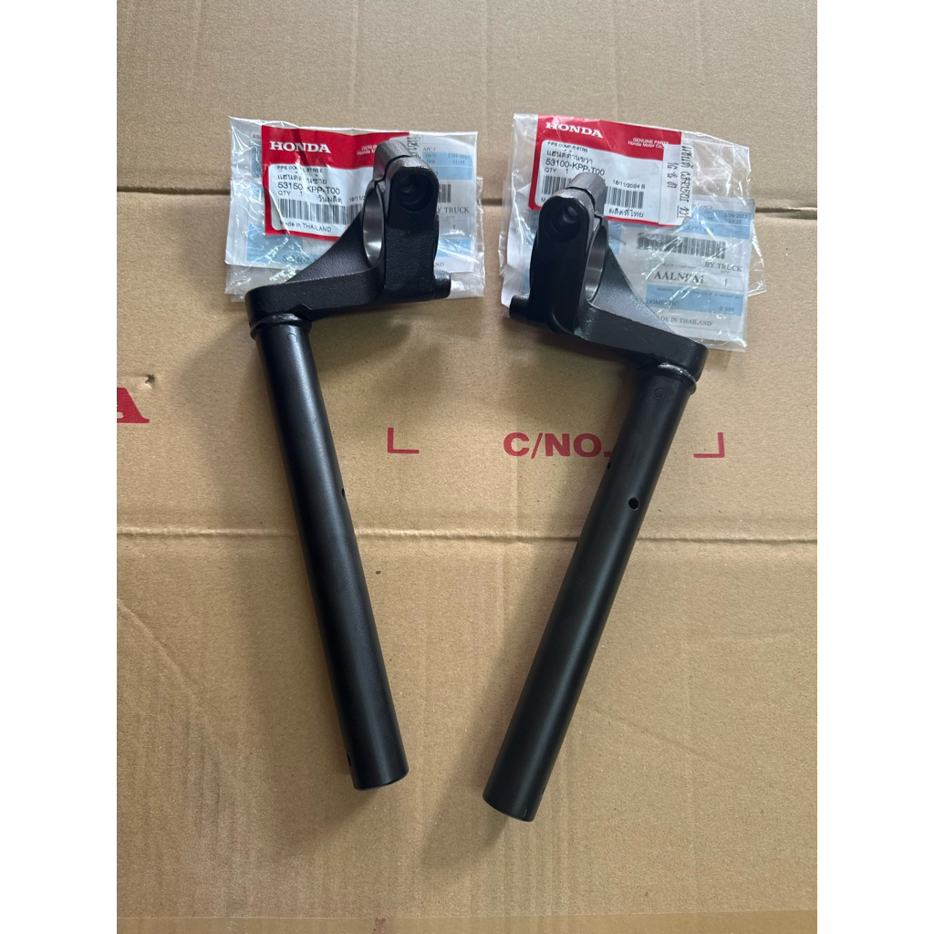 แฮนด์เดิมติดรถ CBR150R ปี 2011-2018 แท้ศูนย์💯 รหัสอะไหล่ : 53100-KPP-T00(R)/ 53150-KPP-T00(L) ราคาต่อคู่/ แยกชิ้น