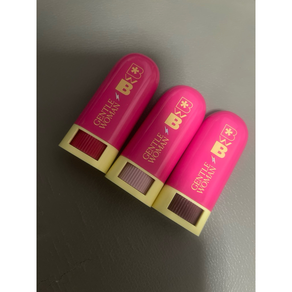 BWB.store bitch with brain x gentle woman3แท่ง บลัชออนคอลใหม่ล่าสุด ขายถูกกว่าช่วงsale คือไม่ถนัดใช้