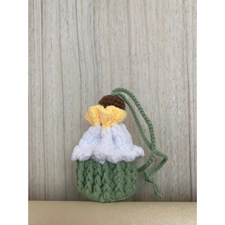 กระเป๋าไหมพรมถัก น้องคัพเค้ก🧁ใส่หูฟังairpod ใส่เหรียญ #ของขวัญ #handmade
