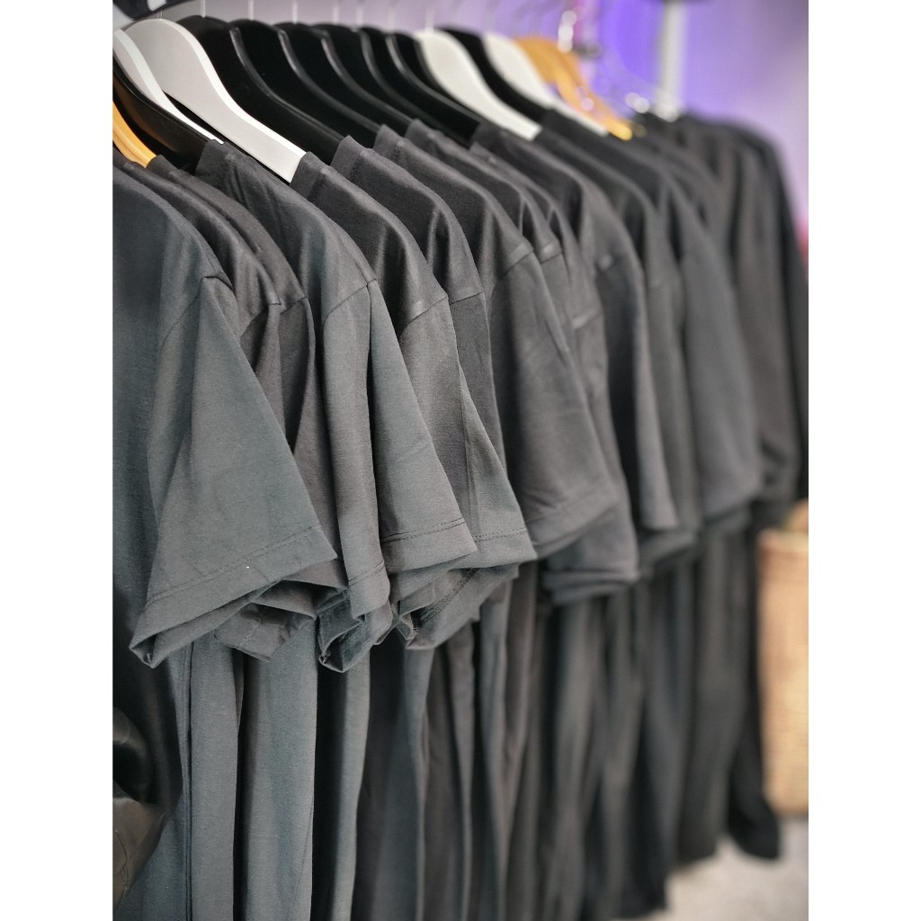 เสื้อยืดสีดำล้วนไม่มีลาย ราคาพิเศษลดให้เหลือ 59.-บาท ส่งฟรี