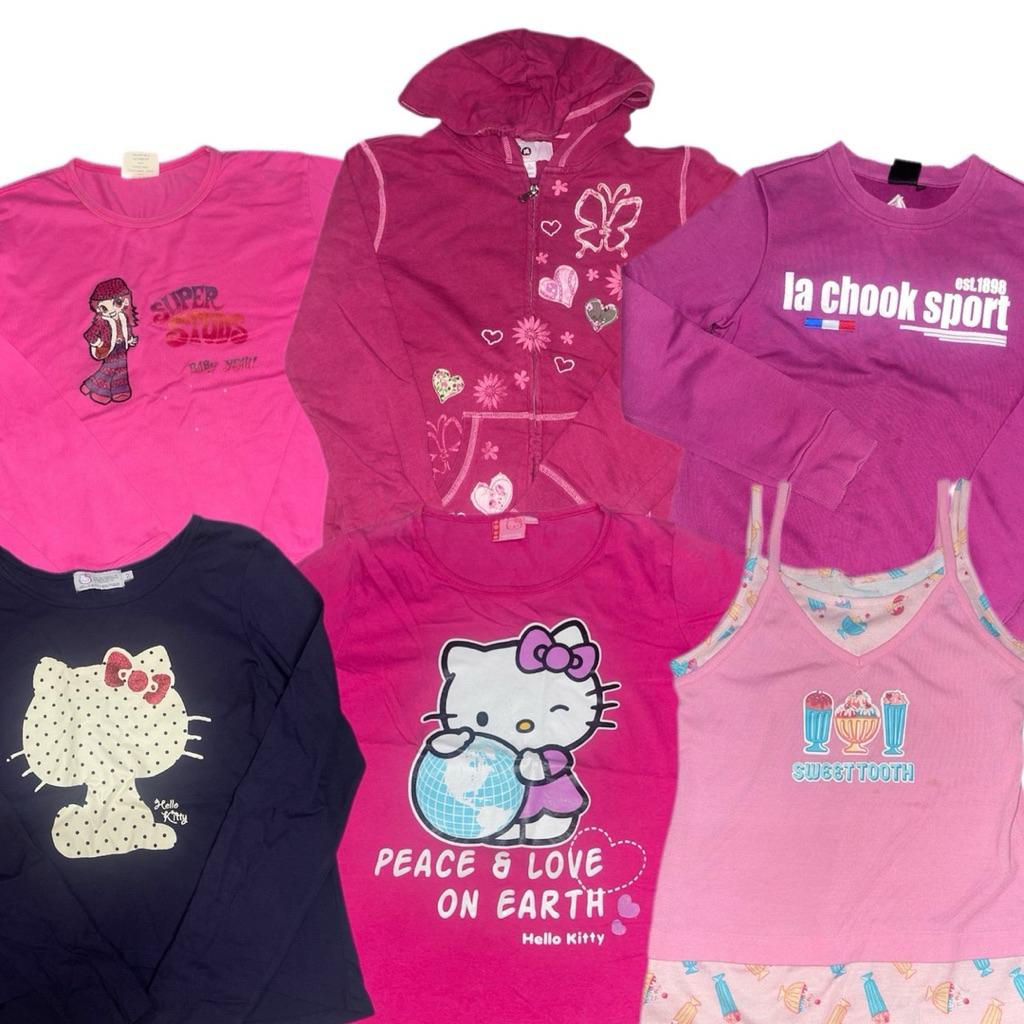 รวมเสื้อผู้หญิงลายการ์ตูน เบบี้ที Y2K มือสอง Collection of second-hand women's cartoon print shirts,