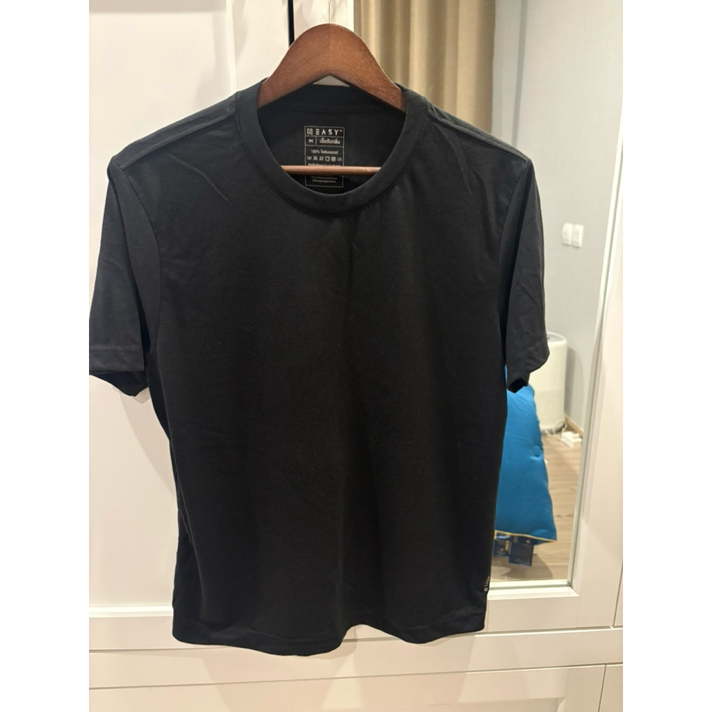 ส่งต่อ เสื้อยืด GQ คอกลม สีดำ อกSize M
