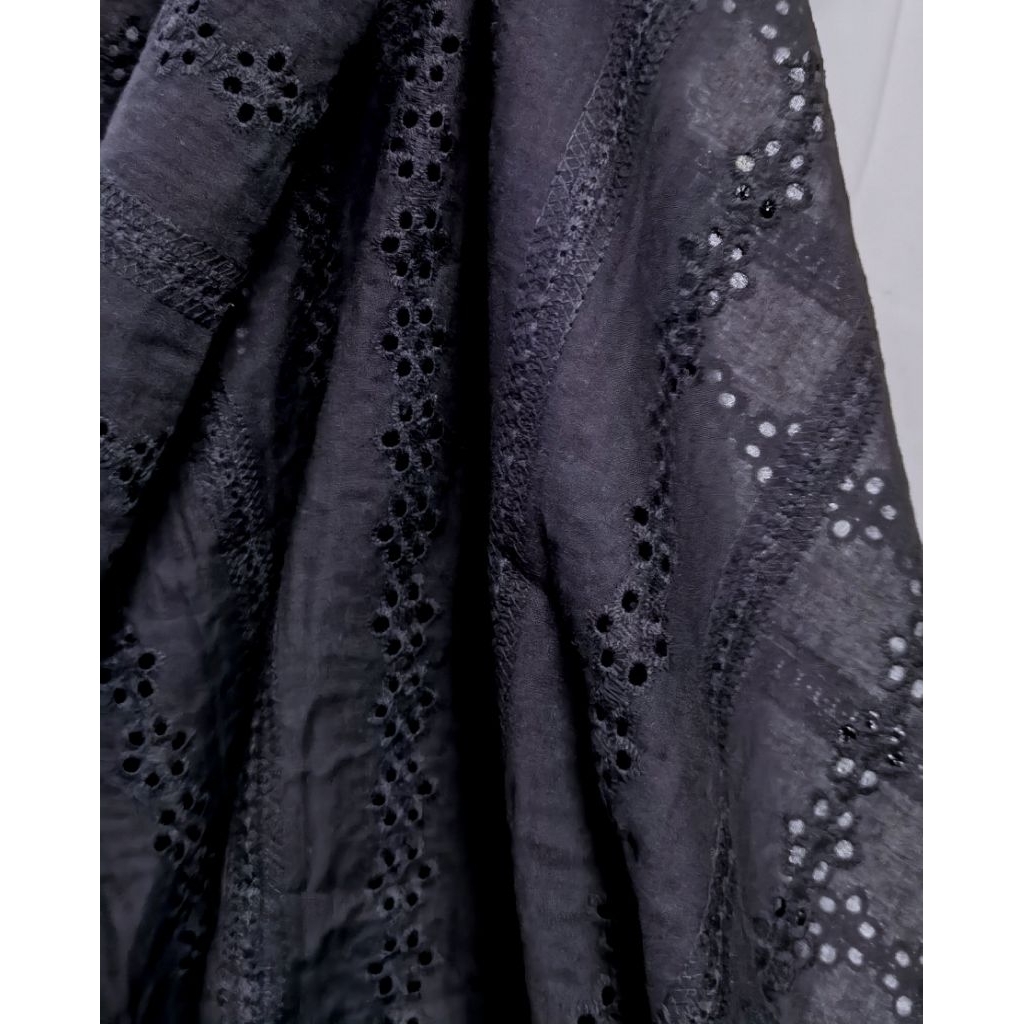 คอตต้อนปักลูกไม้ญี่ปุ่น ลายจุด ลายดอก ลูกไม้ดำ ผ้าดำ ผ้าเมตร ตัดเสื้อ black embroidery lace fabric ล