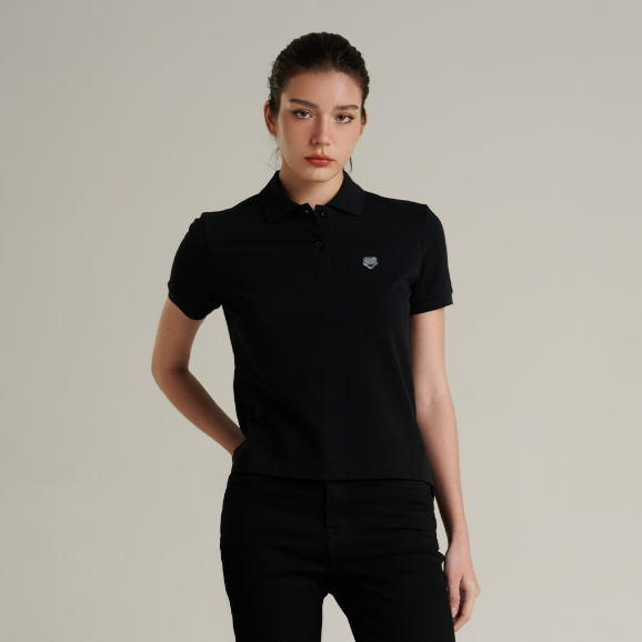 Mc JEANS (แม็คยีนส์) เสื้อโปโลผู้หญิง เสื้อโปโลแขนสั้น ทรงเรกูลาร์ Regular Fit Polo Shirt มีให้เลือก 3 สี MPTZ040
