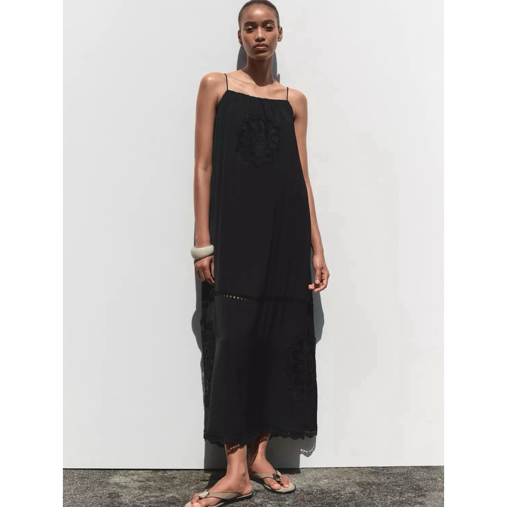 ZARA : EMBROIDERED VOLUMINOUS MIDI DRESS แท้