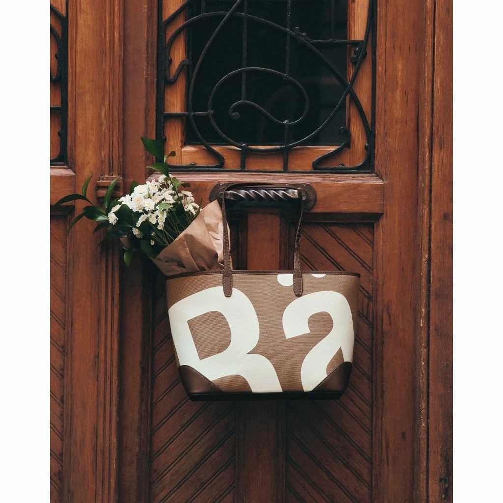 📌ของแท้💯Rally x UNO City Tote (Limited) House Blend Collaboration กระเป๋าถือ สะพายข้าง