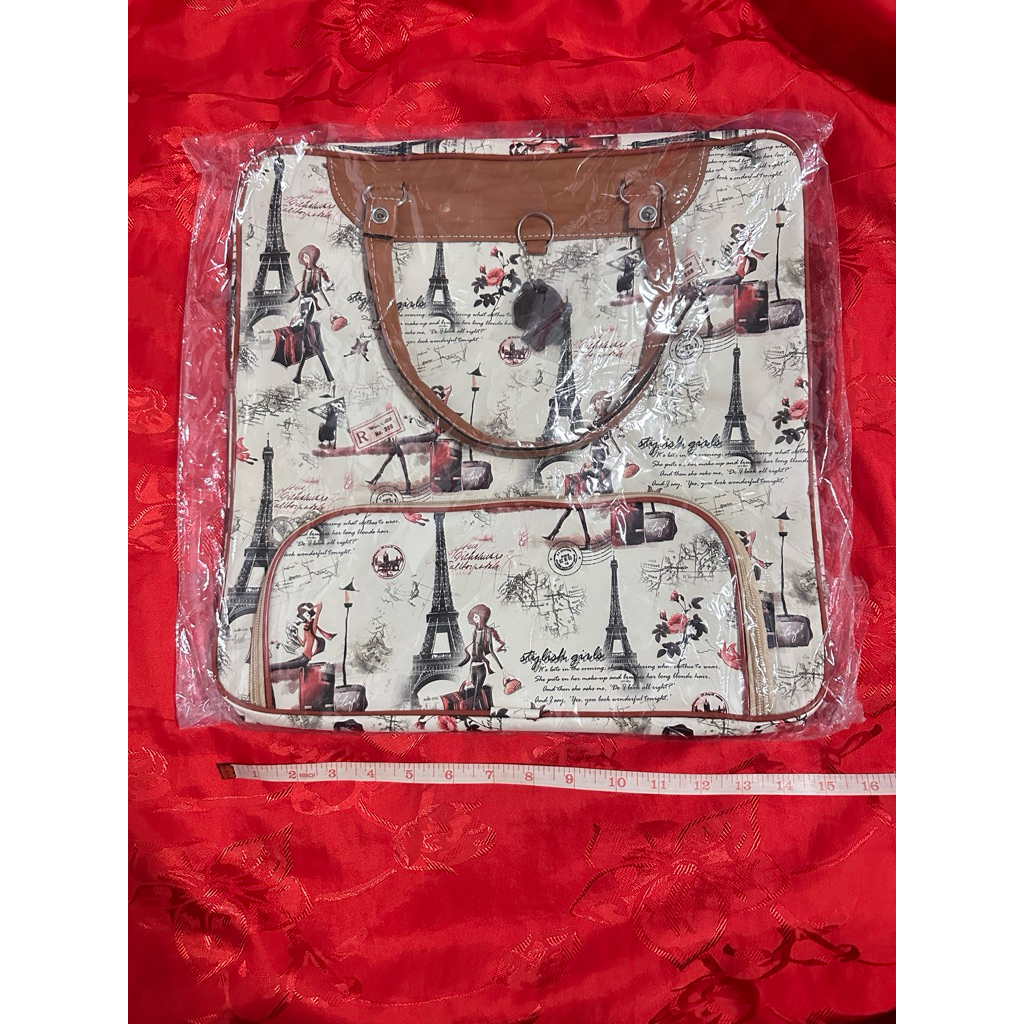 กระเป๋าใส่ของ สีชมพู ใส่คอมได้ YIJIA