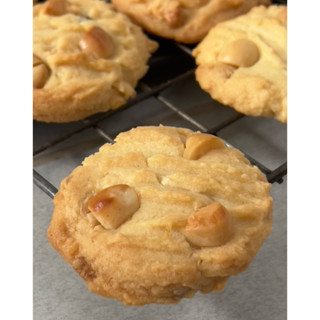 คุกกี้เนยแมคคาเดเมีย (กล่อง 12 ชิ้น) : ส่งออก 1-2 วันหลังรับ…