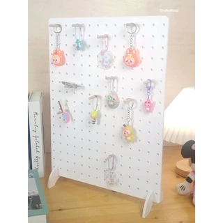 พลาสวูด pegboard ทรงเหลี่ยม ขนาดกลาง มีขาถอดได้ ฟรีหมุดแขวน