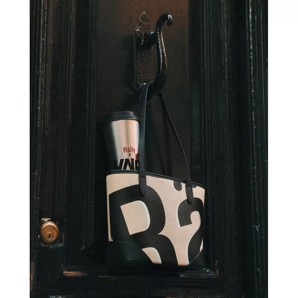 [พร้อมส่ง] กระเป๋า Rally x UNO Mini City Tote แท้ 💯 ใหม่เอี่ยม - รูปที่ 2