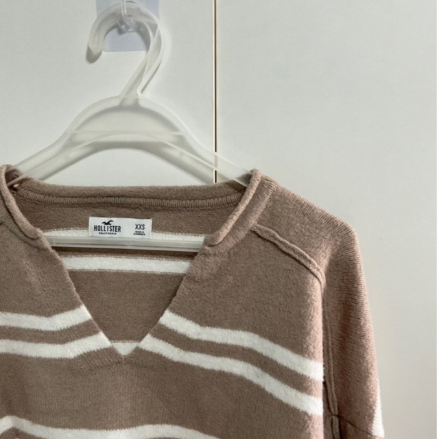 Hollister เสื้อครอปไหมพรม เสื้อกันหนาว เสื้อสเวตเตอร์ คาร์ดิแกน