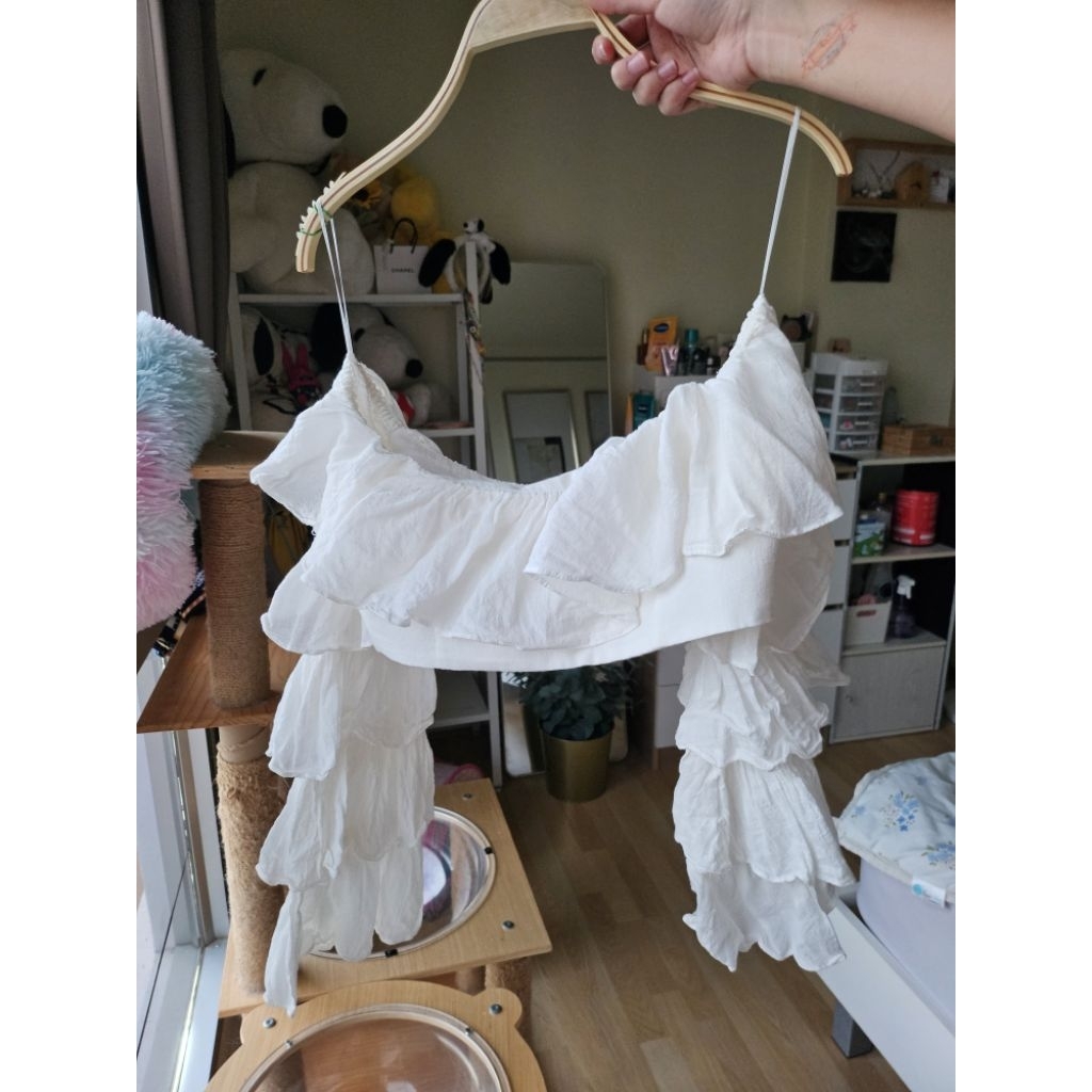 Mirtเสื้อครอปเปิดไหล่แขนยาวมีพุ่มสวยมาก