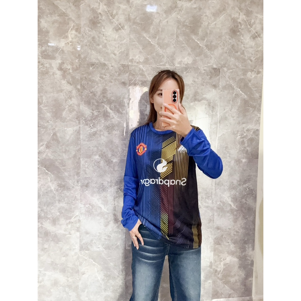 เสื้อกีฬาฟุตบอล4สี M-3XLพิมพ์ลายทีมแมนยู แขนสั้นคอกลมเนื้อผ้าไมโคร ใส่สบายระบายอากาศได้ดีทรงสปอร์ตใส่ได้ทั้งชายหญิง - รูปที่ 3