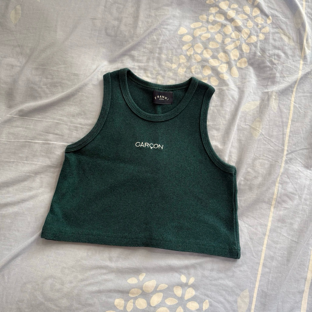 เสื้อครอป จากร้าน Frank garcon  ( สีเขียว ขับผิว⭐️ )