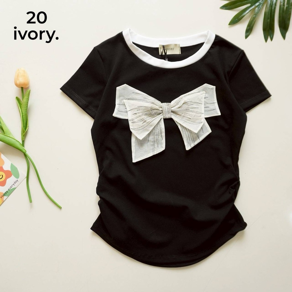 20-4 NEW เสื้อผ้ายูนิโคล่ แขนสั้นคอกลม หยุมข้าง เกาหลี เกาใจ น่ารักมากๆ งานสวยแมชท์ง่าย