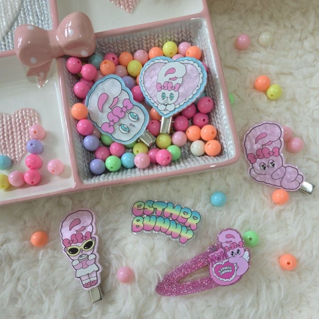 ESsTHER BUNNY กิ๊บติดผมแฟชั่น แพ็ค 2 ชิ้น ขนาด 2 นิ้ว ลายตัวการ์ตูน น่ารักสุดๆ