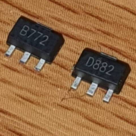 2SB772/2SD882, B772/D882, 3A/30V P์NP/NPN SOT89ทรานซิสเตอร์แบบติดพื้นผิว