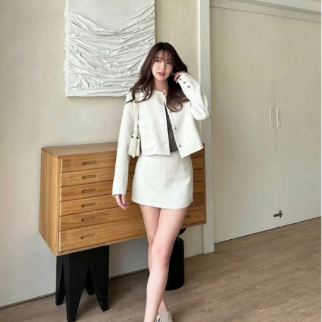ส่งต่อ Jolin blazer สี white