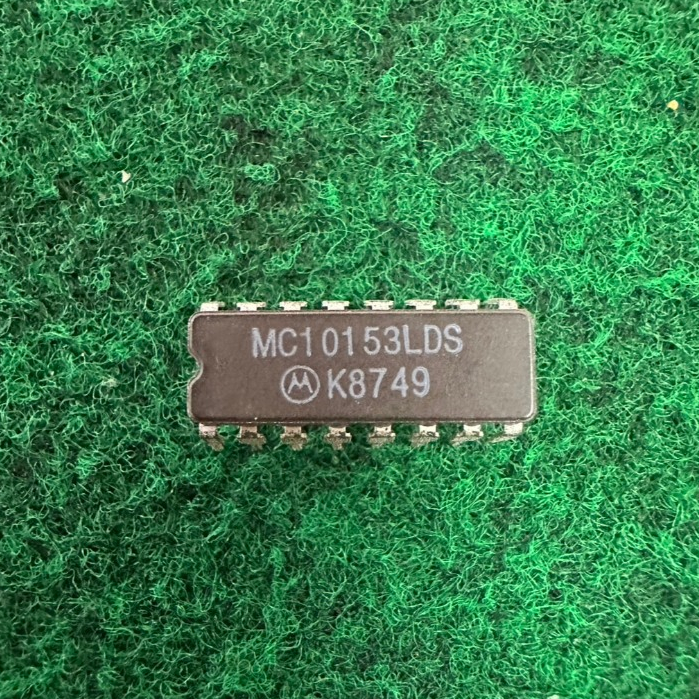 MC10153LDS MC 10153 , ML4800CP ML 4800 , MOC3020 MOC 3020, MOC3041 3041 ,  จำนวน  1 ตัว