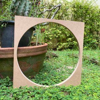 ไม้อัด MDF  ขนาด 41 x 41 ซม. หนา 19 มม. คว้านใส่ดอกลำโพง 15 …