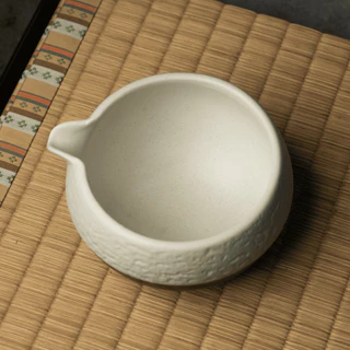 SOFUTO CREAM I Katakuchi Chawan I ถ้วยชงมัทฉะญี่ปุ่น สีขาว