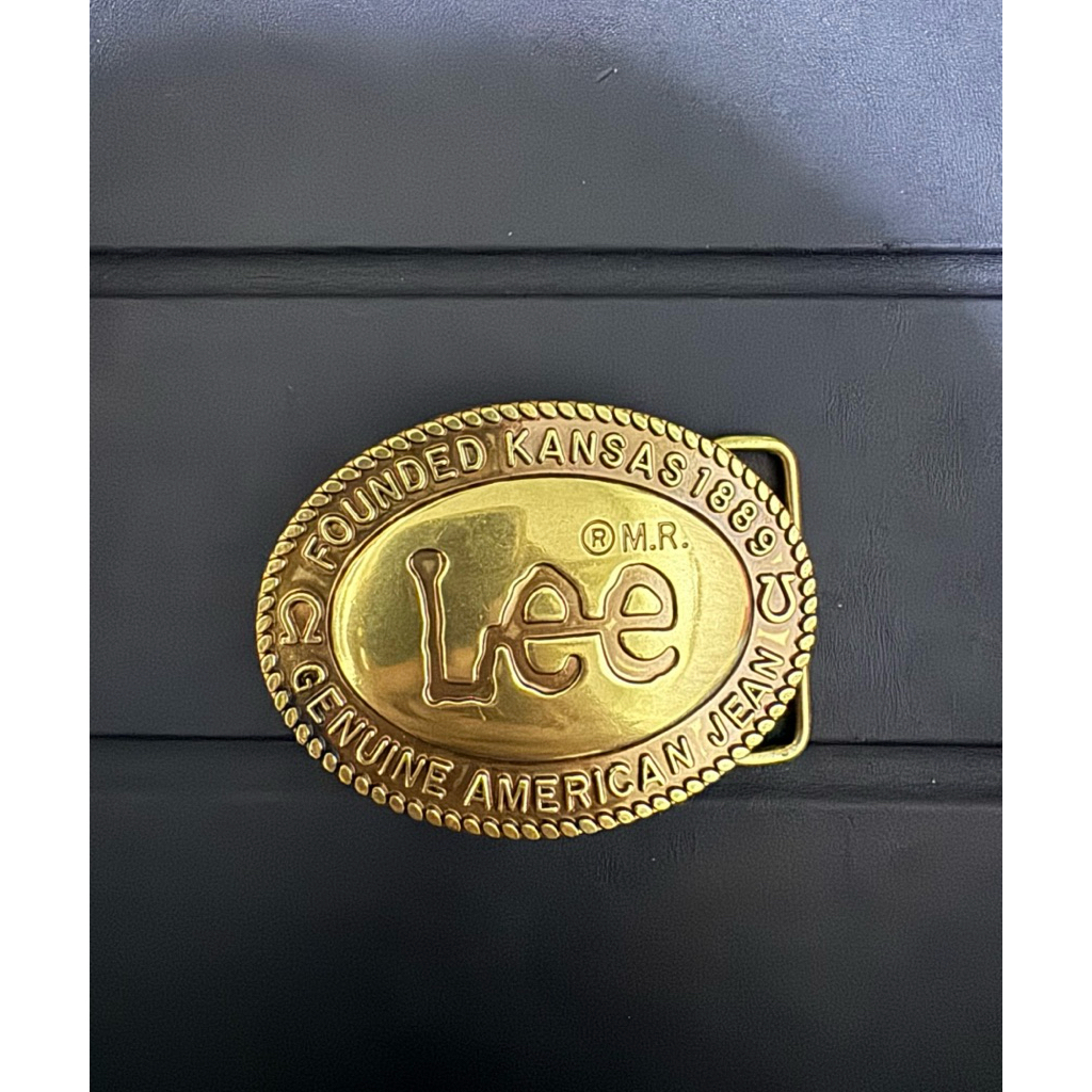 หัวเข็มขัด Lee ทองเหลืองค่ะ
