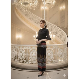 ผ้าถุงสีดำ ผ้าฝ้ายพิมพ์ลายเย็บสำเร็จแบบเชือกผูกเอว ลายสวยๆใส่ทำงาน ใส่ออกงานไว้ทุกข์ได้ค่ะ