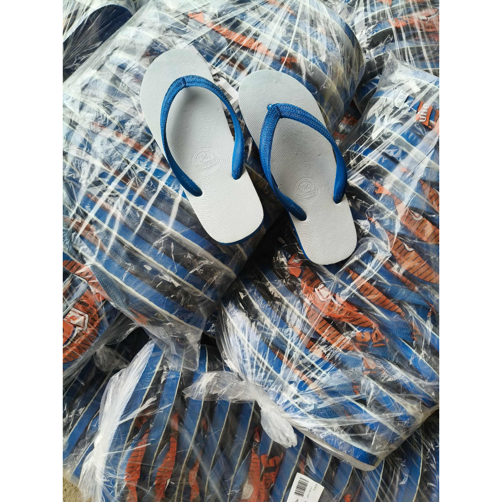 ส่งฟรี•ส่งเร็ว•แท้ชัวร์💯% รองเท้าแตะหูหนีบGoldCity ทรงช้างดาว ตราช้างบุก 🔥 ราคาป