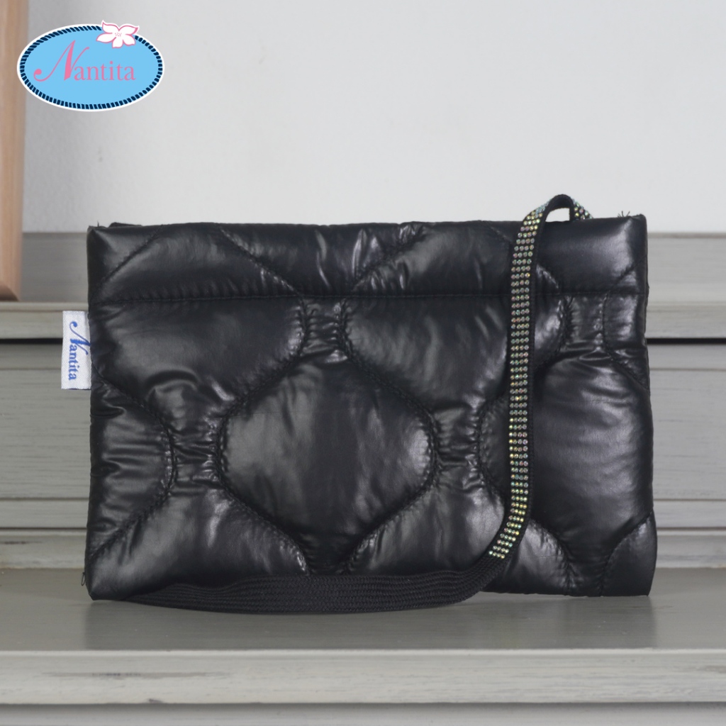 Nantita Oni Collection กระเป๋าใบเล็กคอสบอดี้ OC003