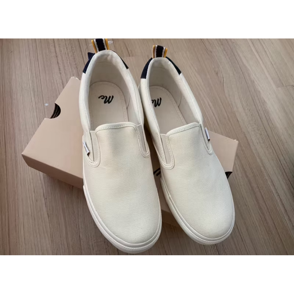 รองเท้า Mc ของแท้ ใหม่มากแค่ลองใส่พร้อมกล่อง