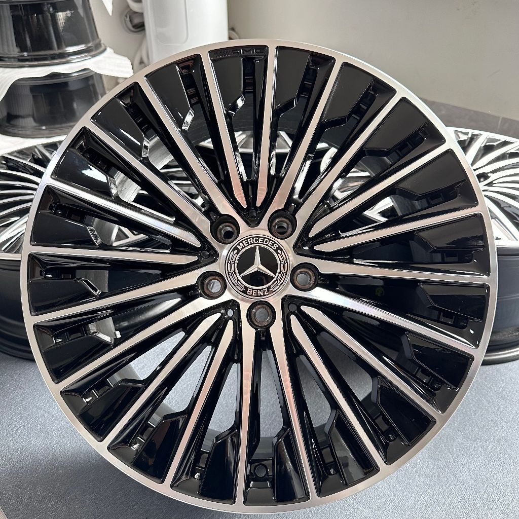 ล้อเดิมล้อ Mercedes Benz W236 AMG CLE300 19นิ้ว 8J*19 ET45.1/9J*19 ET60.5 A2364012100 A2364012200