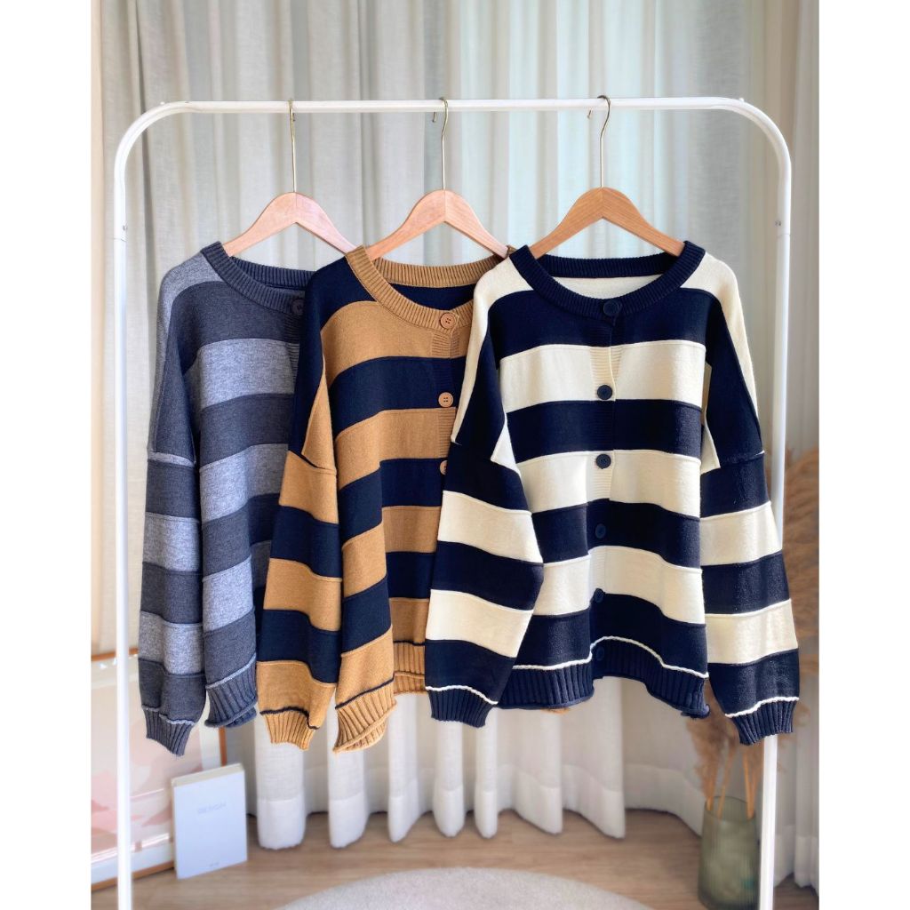เสื้อสเวตเตอร์ ผ้านุ่มมาก ใส่คลุมหรือใส่ตัวเดียว เอาเรื่อง ทรงสวย ลายมินิมอล อกหน้าผ้า 58" ใส่ได้ตั้งแต่ตัวเล็กตัวน้อย
