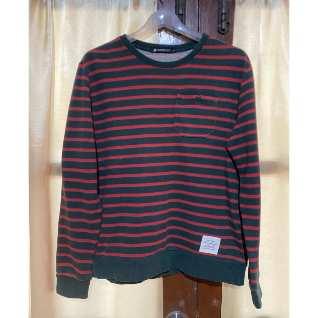 เสื้อ Hang Ten Sweater  มือ2 ไซร้M อก 21นิ้ว ยาว 25นิ้ว ราคา 350 บาท