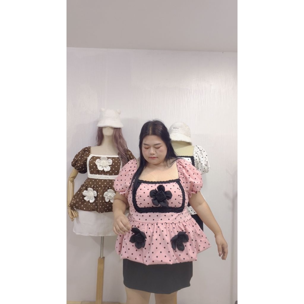 ชุดเซ็ทสวอวบอ้วน เสื้อแขนต๊กตาทรงบอนลูม+กระโปรงสั้น
ไซส์ 1 อก 40-48 เอง 32-40

ไซส์ 2 อก 46-54 เอว 44-50