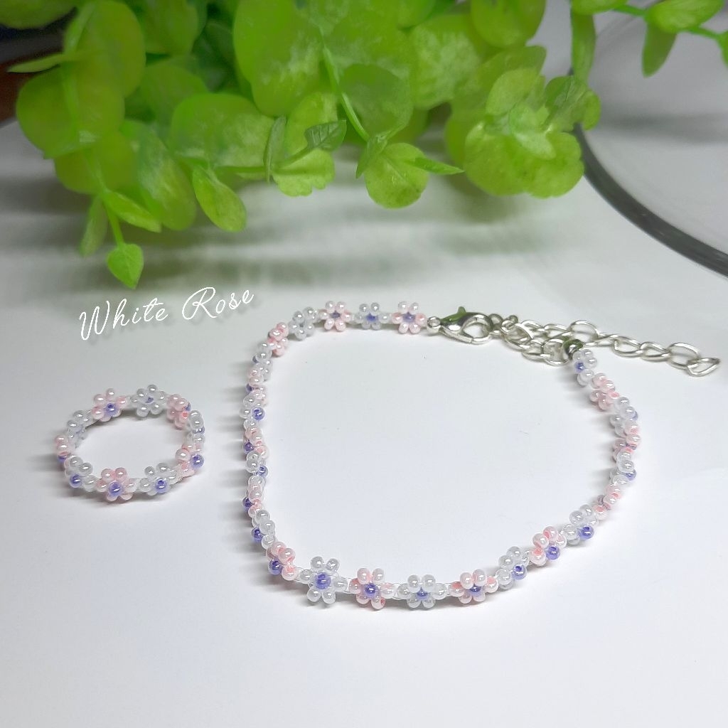 กำไลHandmade✨️กำไลลูกปัด✨️ งานเดซี่ชมพู⛅️