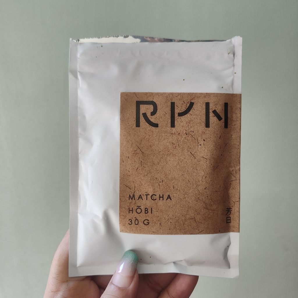 แบ่งขาย Hobi Ryn Matcha 5 กรัม โทนถั่วสโมค่อนข้างมี body สู้นมได้ ฝาดปลายเหมาะสำหรับลงลาเต้ cold whi
