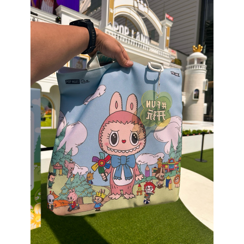 พร้อมส่งในไทย🇹🇭 กระเป๋า Labubu ของแท้จากสวนสนุก Popland มีหลายลาย หลายขนาดให้เลือก ของแท้ ส่งเร็วจาก กทม.