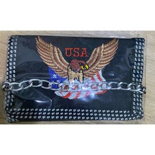 กระเป๋า ใส่สตางค์3พับ มีโซ่คล้อง มีหลายแบบหลายลายให้เลือกผู้…