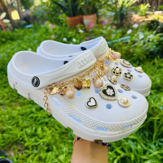 💦พร้อมส่ง💦 (มีขนาด 36-44)รองเท้าหัวโต รองเท้าแฟชั่น สูง 2 ซม. ติดเครื่องประดับไข่มุก สวยๆ หรูๆ มีน้ำหนักเบา นุ่ม ใส่สบาย