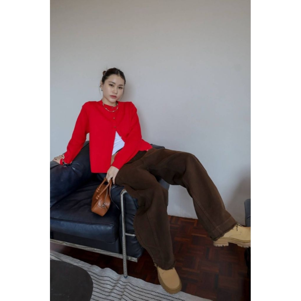 Glamclothes Bamby Chogo Barrel กางเกงยีนส์ขายาวสีน้ำตาลทรงบาเรล เพิ่มลูกเล่นแต่งปลายขารุ่ย