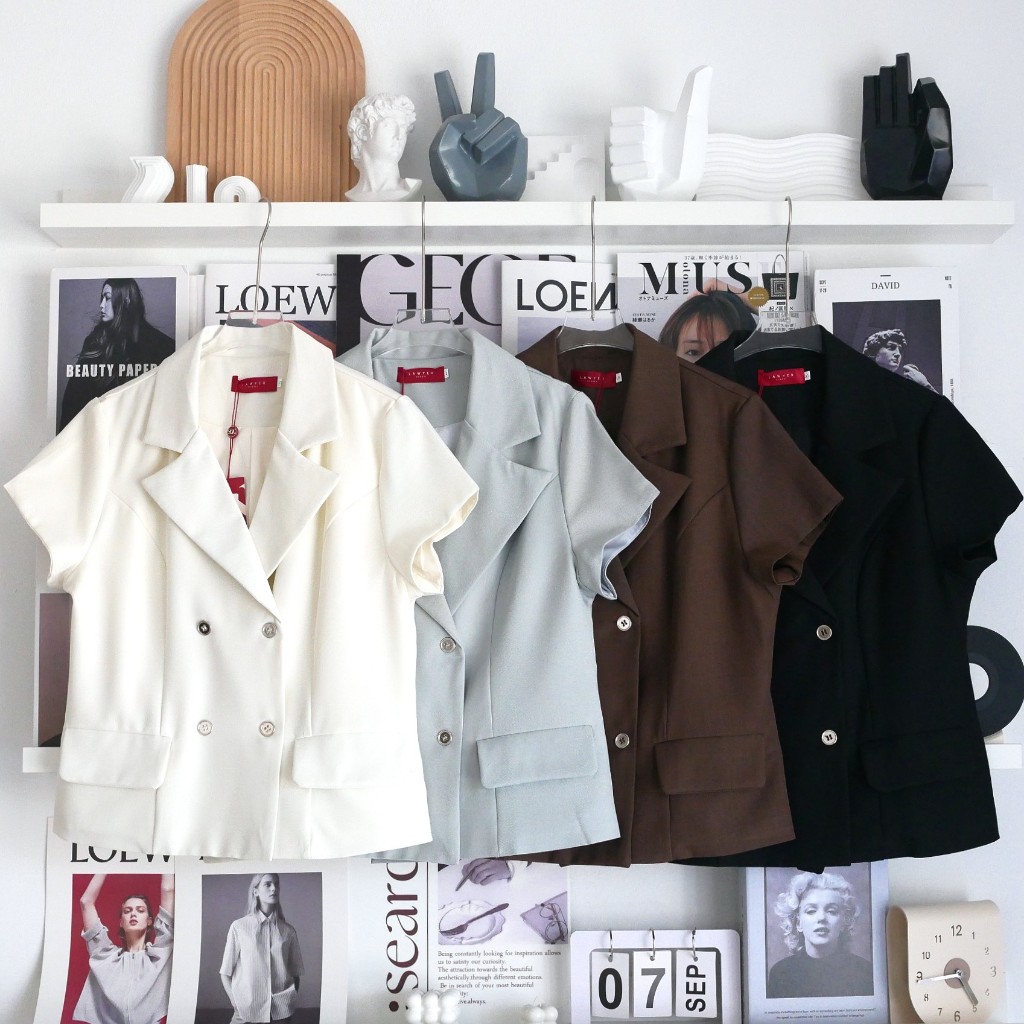 Lawyer Store | [5331697 ] เสื้อคอปกแขนสั้น กระดุมคู่ กระเป๋าแต่งหลอก งานสูทแขนสั้น เข้ารูป ทรงสวย เนื้อผ้าคุณภาพดี