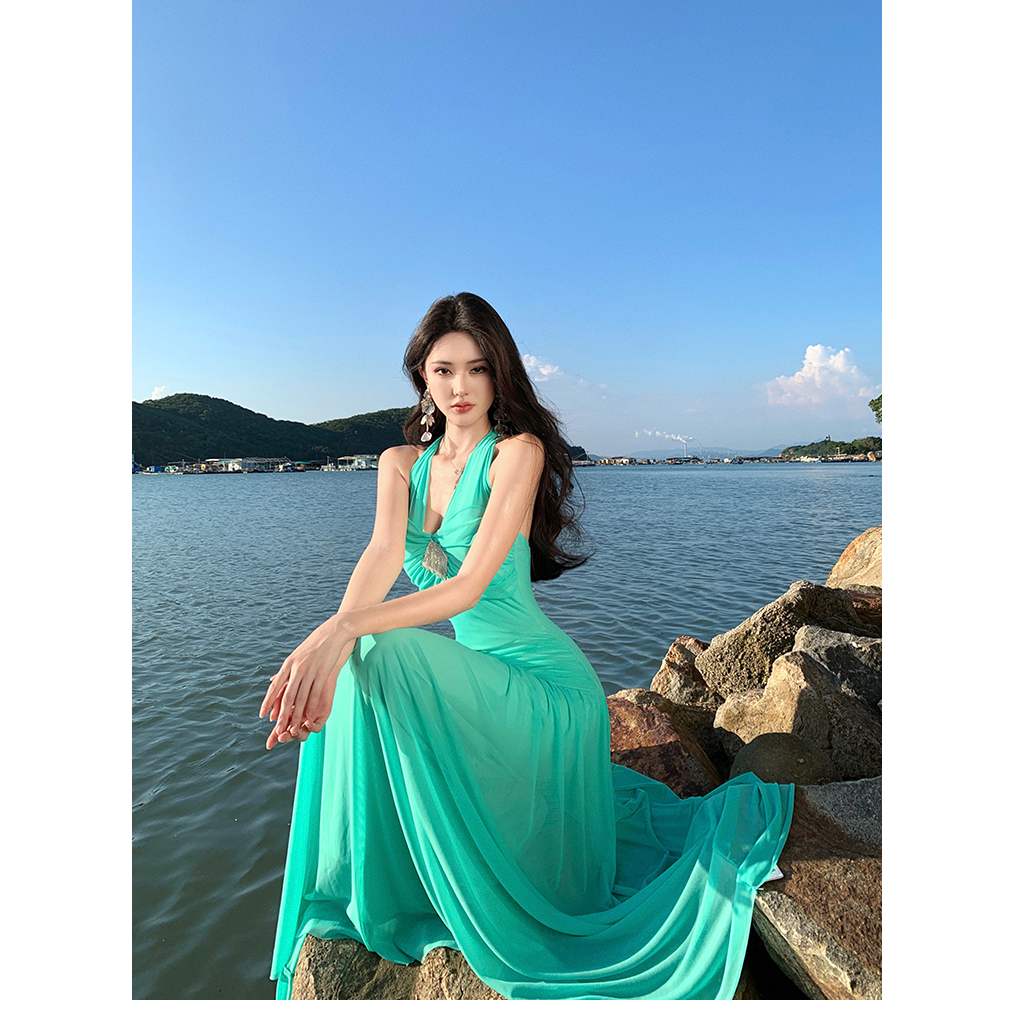 แม็กซี่เดรส คล้องคอ ผ้าตาข่าย อกและเอวจับจีบแต่งเพชร หลังยางยืด กระโปรงทรงเอ ชุดออกงาน ชุดไปทะเล #8168 - รูปที่ 2