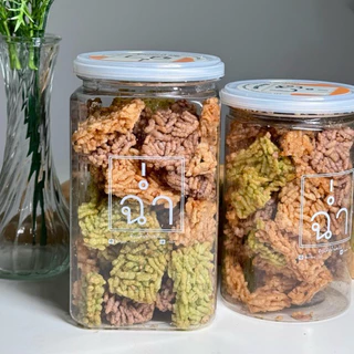 ฉ่ำ ข้าวแต๋นจิ๋ว (แผ่นเหลี่ยม) ซิกเนเจอร์ของทางร้าน ปรุงรส แตงโม อัญชัน และ ใบเตย