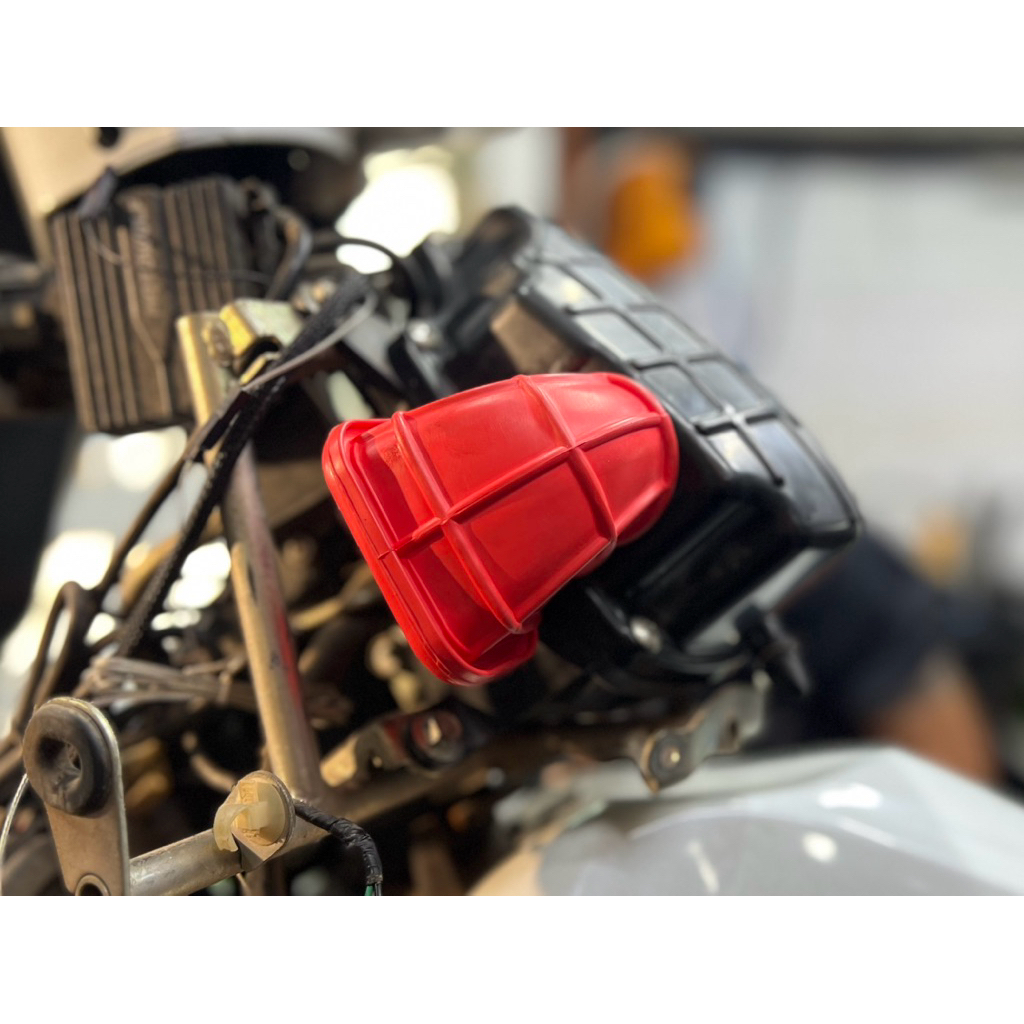 ท่อดูดอากาศเข้าหม้อกรอง Wave125i 2012-2017 / 1 ชิ้น