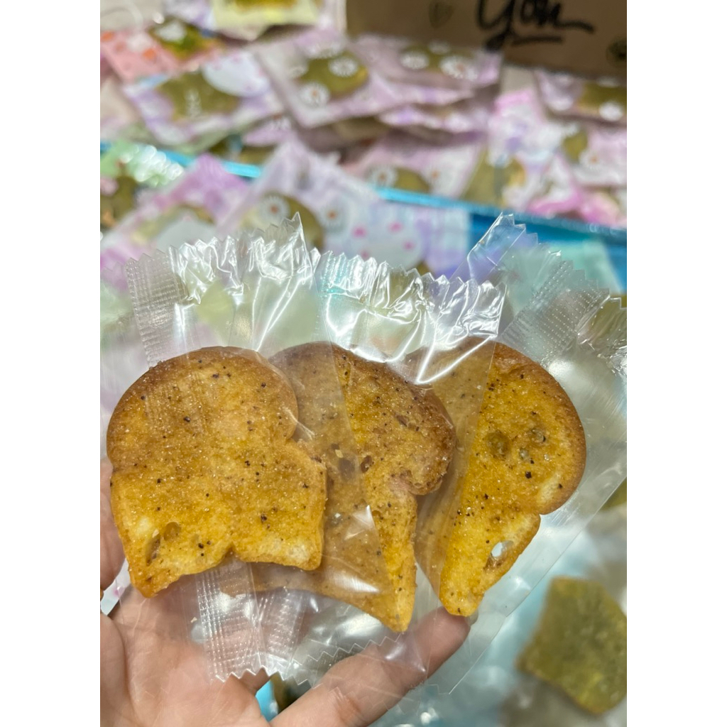 สินค้าพร้อมส่ง! ขนมปังกรอบเนยจิ๋ว 1 ชิ้น ขั้นต่ำ 10 ชิ้นงับ กรอบ หอม อร่อย หลากหลายรสชาติให้เลือก