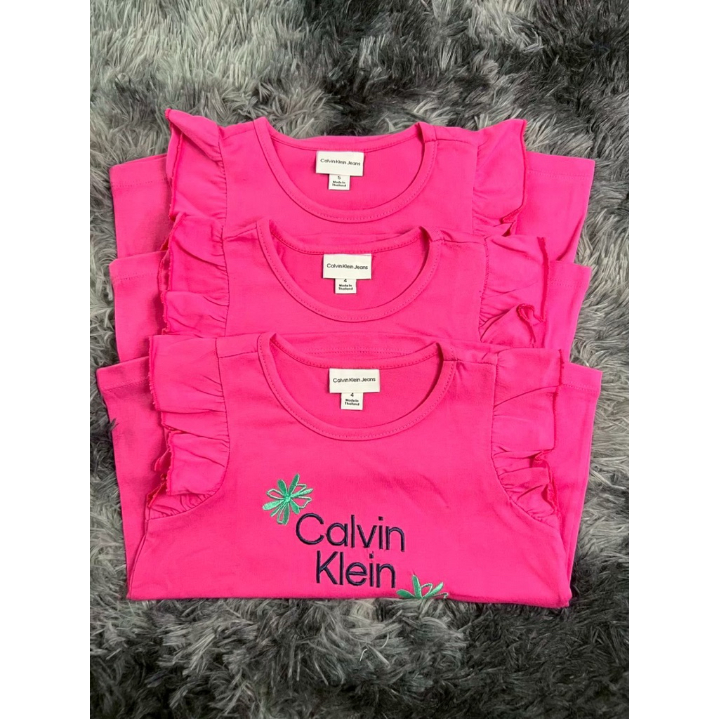 🔥🔥Sale ส่งท้ายปี🔥ชุดเซต เสื้อแขนระบายชมพูกับกระโปรงมีซับในขนมชั้นเข้าชุด ปัก ck มือ1 ไม่มีป้ายห้อย 🙏ขอคนรับได้ - รูปที่ 2