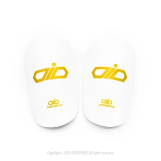 สนับแข้ง OIOXSPORTS MINI SHIN GUARD สนับแข้งจิ๋วสำหรับเด็ก ทนทาน น้ำหนักเบา คล่องตัวทุกการเคลื่อนไหว