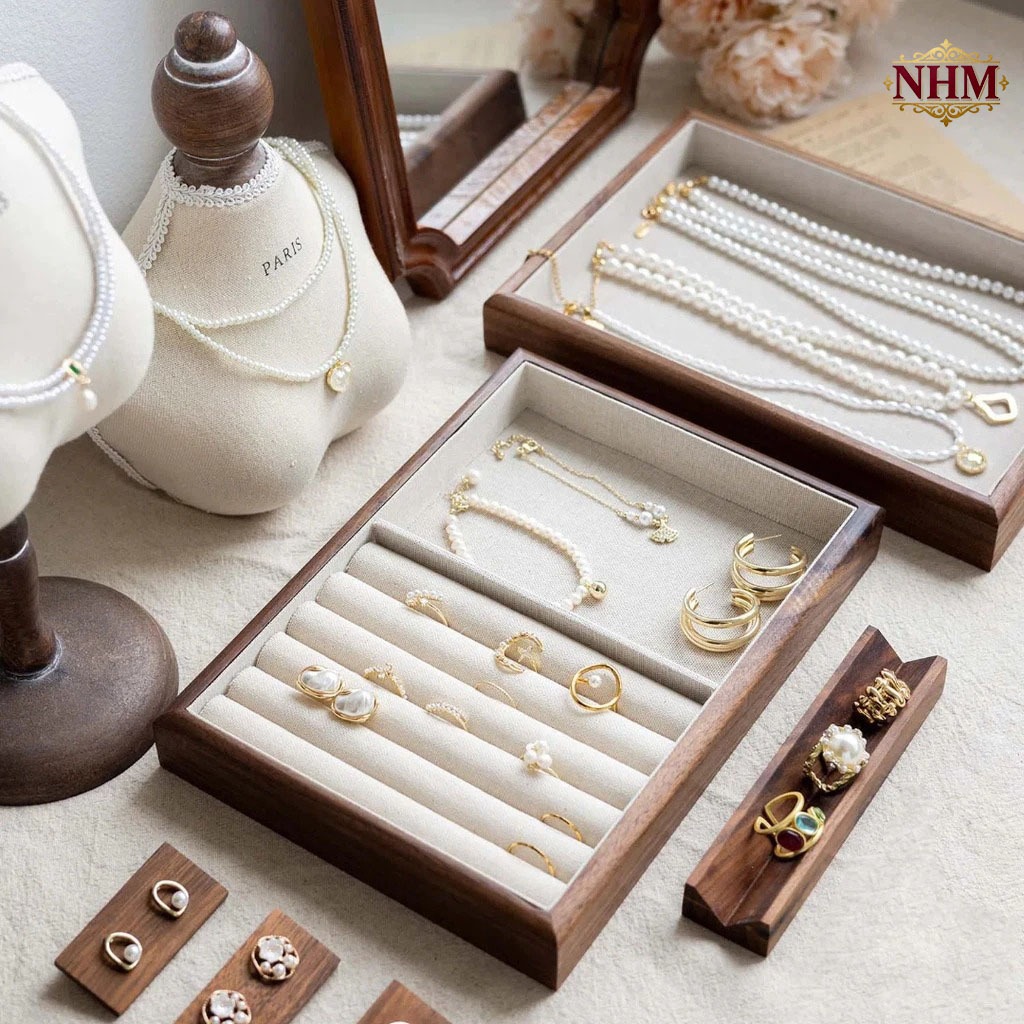 สินค้าจุด ถาดใส่เครื่องประดับ ลายวอลนัทสุดหรู จัดแสดงแหวน/ต่างหู/สร้อย คอ/ข้อมือ ร้านทอง กล่องเก็บ