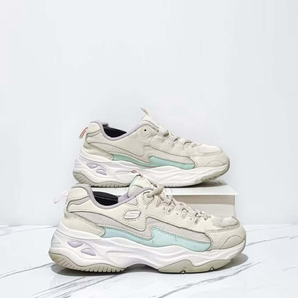 รองเท้า skechersมือสอง